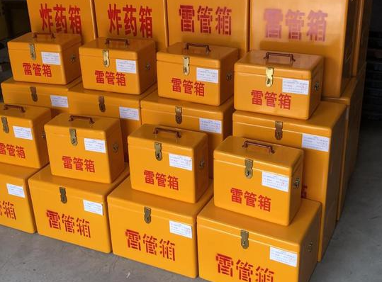 石鼓玻璃钢雷管箱的使用寿命一般是多少？